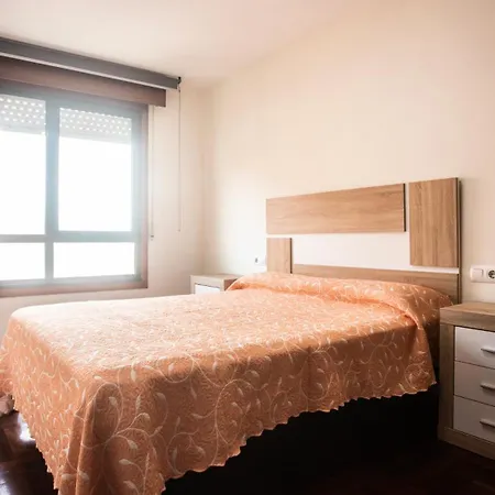 Lägenhet Con Plaza De Garaje Y Ascensor En A Guarda