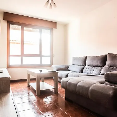 Apartment Con Plaza De Garaje Y Ascensor En A Guarda
