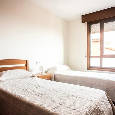 Apartment Con Plaza De Garaje Y Ascensor En *