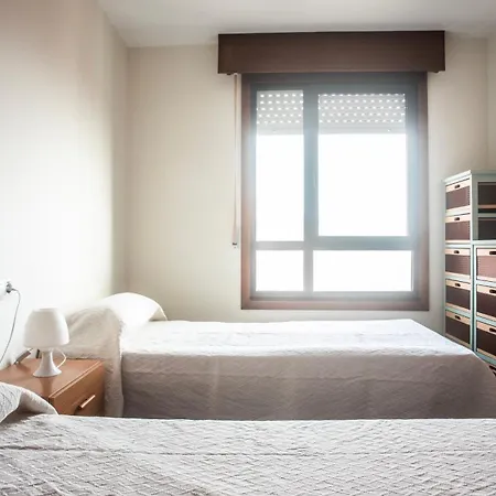 Lägenhet Con Plaza De Garaje Y Ascensor En A Guarda