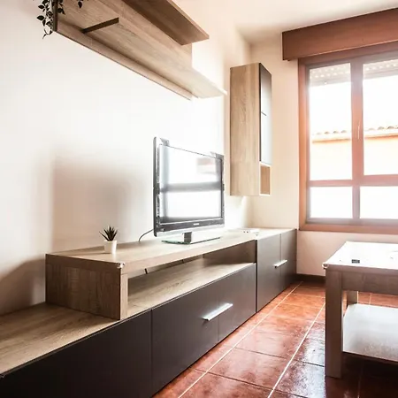 Apartment Con Plaza De Garaje Y Ascensor En