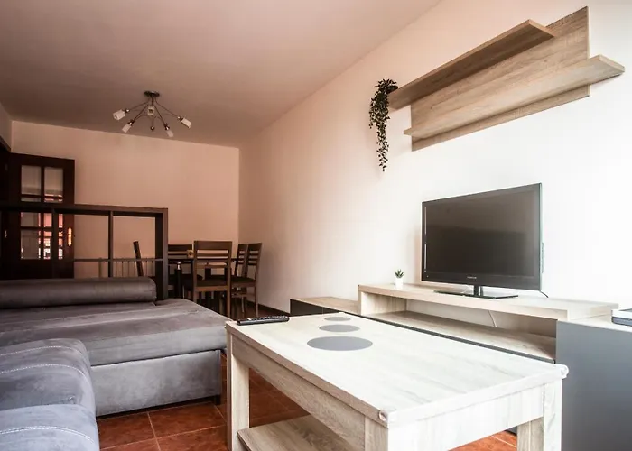 Daire Con Plaza De Garaje Y Ascensor En