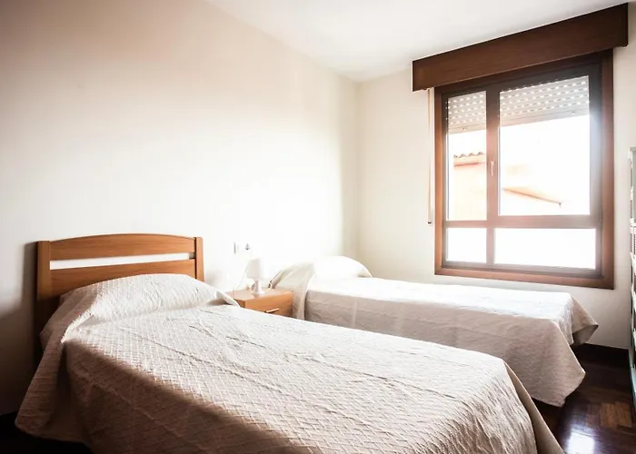 Apartament Con Plaza De Garaje Y Ascensor En *