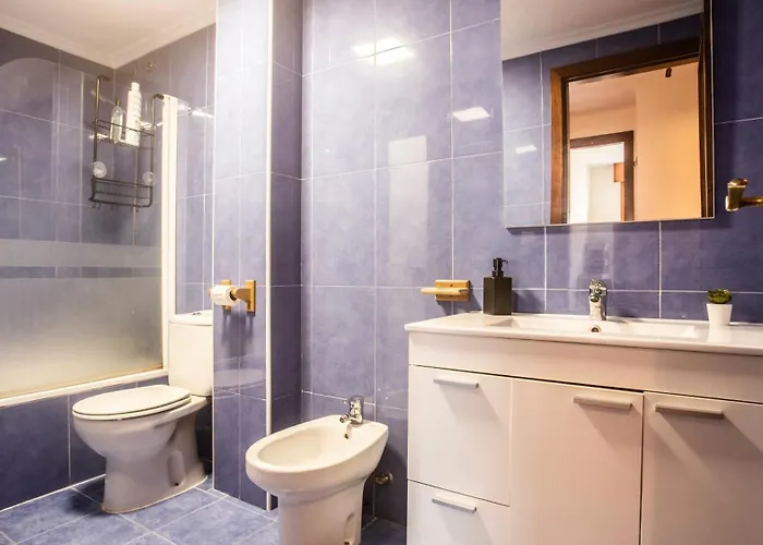 Con Plaza De Garaje Y Ascensor En *